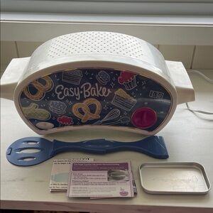 Easy-Bake Oven with Accessories